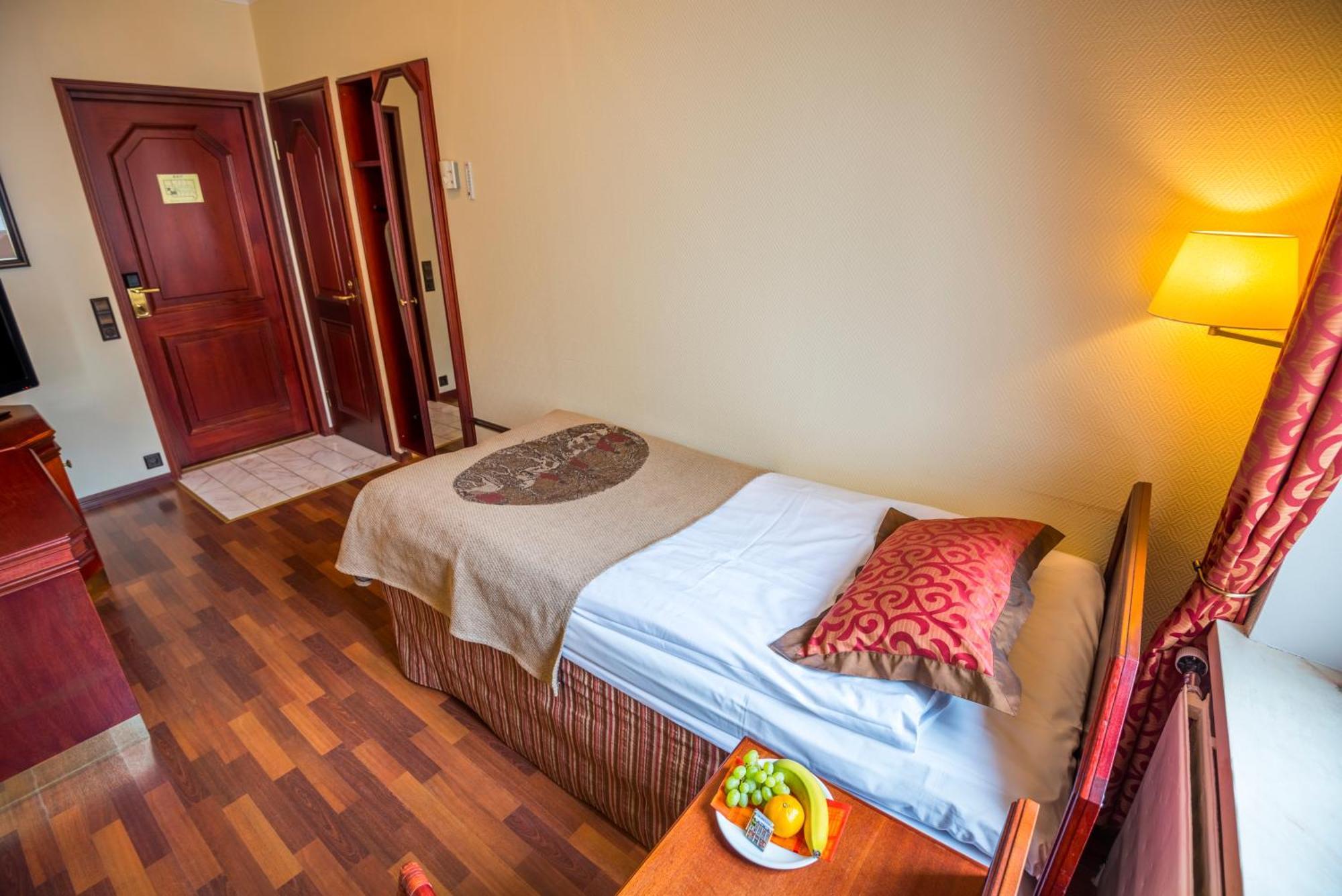 וואסה Hotel Astor מראה חיצוני תמונה